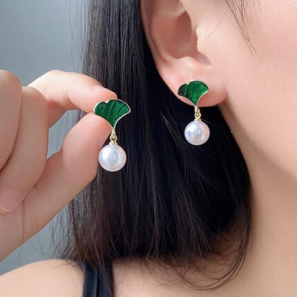 New Trendy Black/Green Pearl Stud and Acrylic Earring